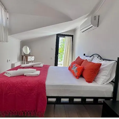Twin With Private Pool In Fethiye's Center Villa *